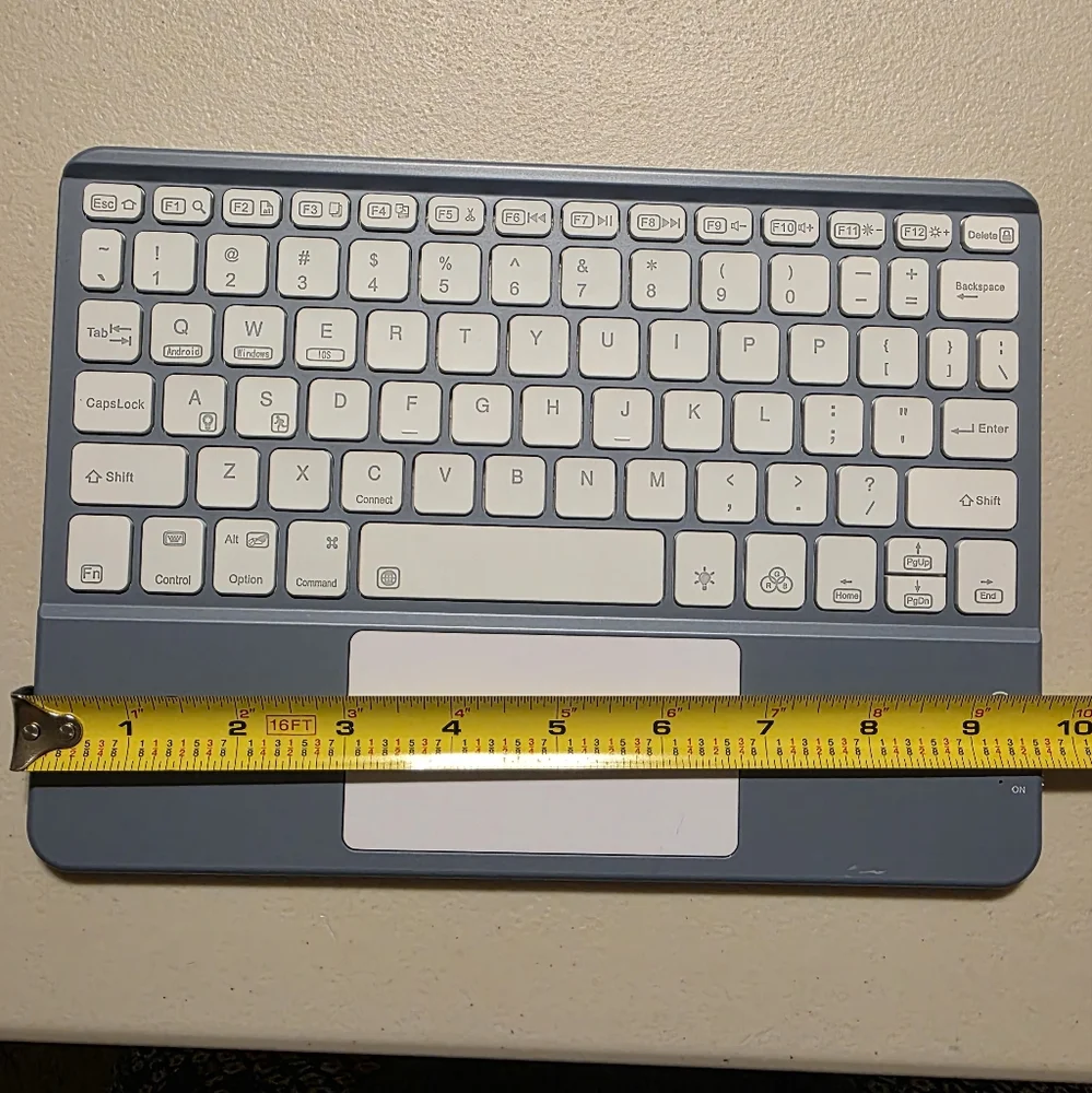 Touch Pad, Brand Unknown, NWOT, Wireless Compatible, Grey/White